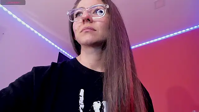 Snapshot of Ich_Bin_Julia chatting on March 22, 2025, 3:31 pm Ich Bin Julia online show from March 22, 2025, 3:31 pm