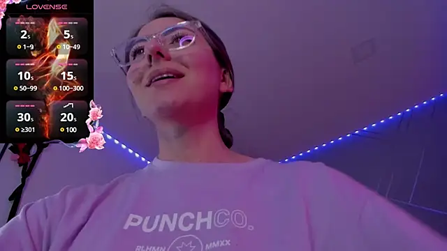 Snapshot of Ich_Bin_Julia chatting on January 2, 2025, 3:51 pm Ich Bin Julia online show from January 2, 2025, 3:51 pm