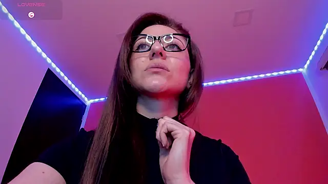 Snapshot of Ich_Bin_Julia chatting on May 28, 2026, 9:49 am Ich Bin Julia online show from May 28, 2026, 9:49 am