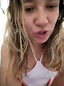 Snapshot of ELEKTRA_LUXURY chatting on February 13, 2025, 3:56 pm ELEKTRA LUXURY online show from February 13, 2025, 3:56 pm