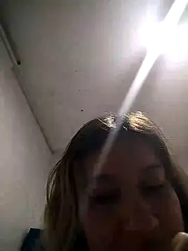 Snapshot of ELEKTRA_LUXURY chatting on February 22, 2025, 4:18 am ELEKTRA LUXURY online show from February 22, 2025, 4:18 am