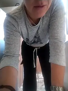 Snapshot of ELEKTRA_LUXURY chatting on October 1, 2025, 11:58 am ELEKTRA LUXURY online show from October 1, 2025, 11:58 am