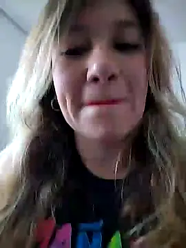 Snapshot of ELEKTRA_LUXURY chatting on February 10, 2025, 10:30 pm ELEKTRA LUXURY online show from February 10, 2025, 10:30 pm