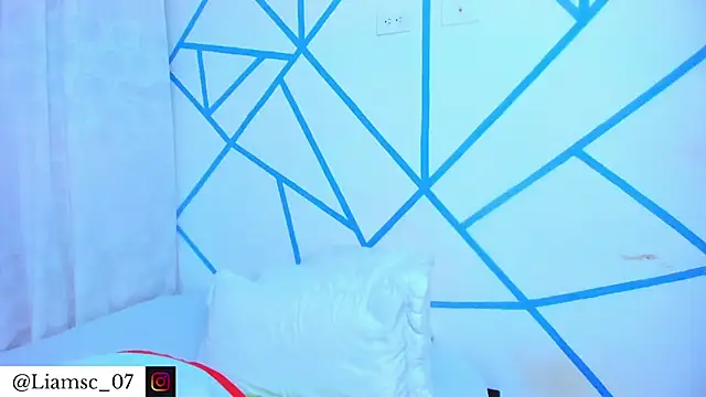 liam scott77 online show from December 4, 2025, 1:04 am