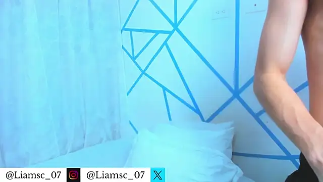 Snapshot of liam_scott77 chatting on May 28, 2026, 9:10 pm liam scott77 online show from May 28, 2026, 9:10 pm