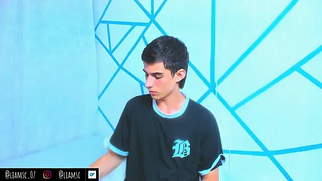 liam scott77 online show from October 24, 2025, 8:08 pm