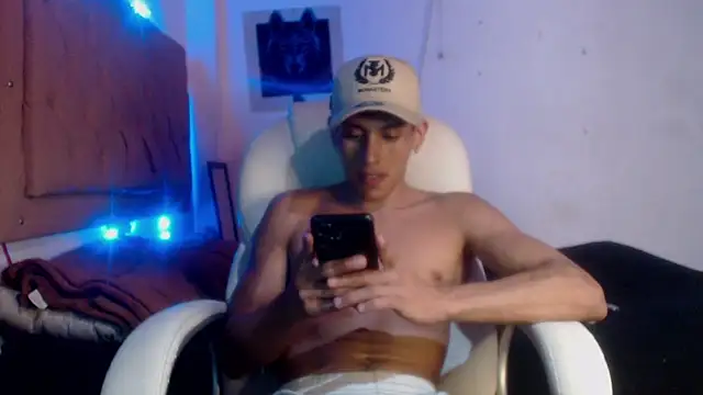 Snapshot of Iruma_fat_dick777 chatting on February 3, 2025, 4:10 pm Iruma fat dick777 online show from February 3, 2025, 4:10 pm