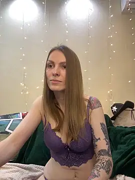 Snapshot of RachelBelI chatting on February 11, 2025, 11:12 pm RachelBelI online show from February 11, 2025, 11:12 pm