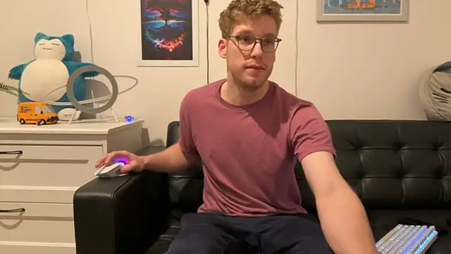 Snapshot of BlueEyedTallGuy94 chatting on January 1, 2025, 2:41 am BlueEyedTallGuy94 online show from January 1, 2025, 2:41 am