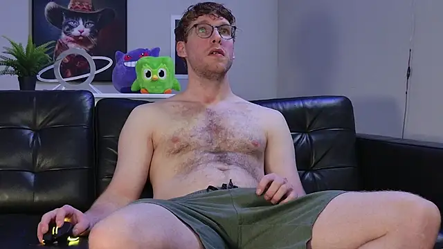 Snapshot of BlueEyedTallGuy94 chatting on October 21, 2025, 2:44 am BlueEyedTallGuy94 online show from October 21, 2025, 2:44 am