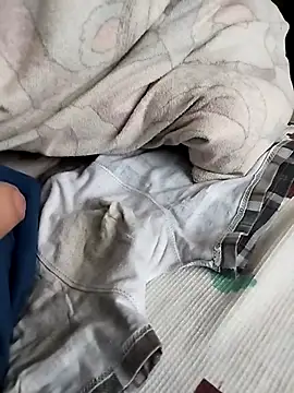 Grig1982 online show from April 15, 2026, 6:08 am