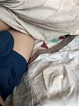 Grig1982 online show from April 16, 2026, 5:52 am