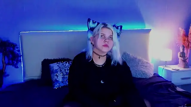 JoannLowe online show from March 10, 2025, 8:23 pm