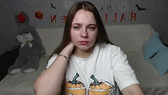 Snapshot of _Sweet_Lana chatting on October 28, 2025, 8:35 am Sweet Lana online show from October 28, 2025, 8:35 am