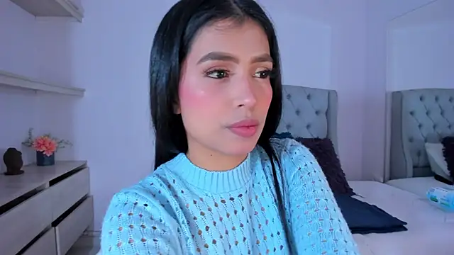 Snapshot of TianaReedd chatting on October 1, 2025, 12:31 pm TianaReedd online show from October 1, 2025, 12:31 pm