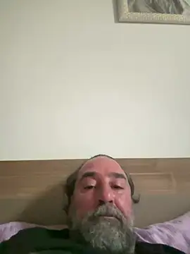 Snapshot of ros217 chatting on July 18, 2026, 12:14 pm ros217 online show from July 18, 2026, 12:14 pm