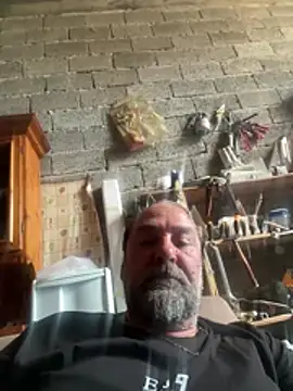 Snapshot of ros217 chatting on August 5, 2026, 2:22 pm ros217 online show from August 5, 2026, 2:22 pm