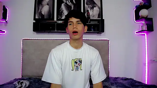 Tayson Rivers online show from December 7, 2024, 2:25 am