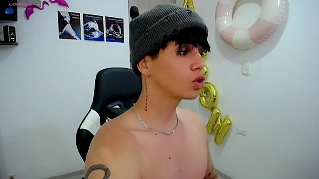 Tayson Rivers online show from September 12, 2025, 12:27 pm