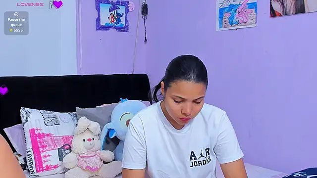 Snapshot of sara_mendez2 chatting on September 14, 2025, 11:27 pm sara mendez2 online show from September 14, 2025, 11:27 pm