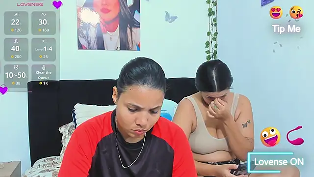 Snapshot of sara_mendez2 chatting on December 4, 2025, 12:53 am sara mendez2 online show from December 4, 2025, 12:53 am