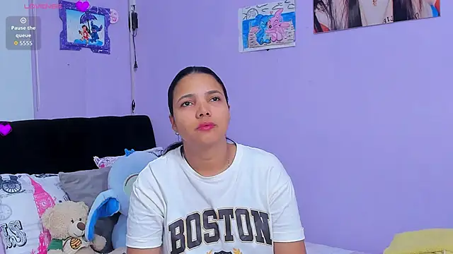 Snapshot of sara_mendez2 chatting on September 18, 2025, 12:13 am sara mendez2 online show from September 18, 2025, 12:13 am