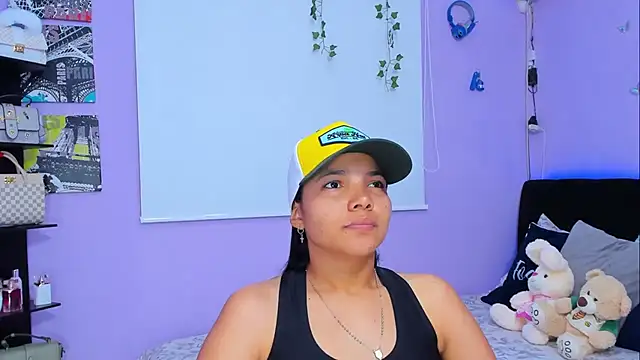 Snapshot of sara_mendez2 chatting on March 10, 2025, 11:06 pm sara mendez2 online show from March 10, 2025, 11:06 pm