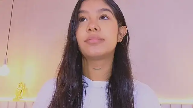 Aida moreno online show from December 15, 2025, 11:49 am