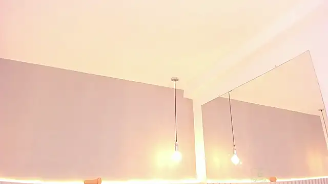 Snapshot of Aida_moreno chatting on February 22, 2025, 1:57 pm Aida moreno online show from February 22, 2025, 1:57 pm