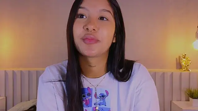 Snapshot of Aida_moreno chatting on February 2, 2026, 10:36 am Aida moreno online show from February 2, 2026, 10:36 am