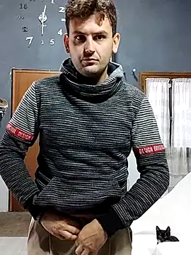 Snapshot of TheKing966 chatting on October 29, 2025, 3:33 pm TheKing966 online show from October 29, 2025, 3:33 pm