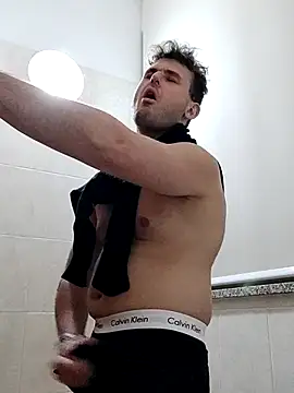 Snapshot of TheKing966 chatting on February 24, 2025, 1:02 am TheKing966 online show from February 24, 2025, 1:02 am