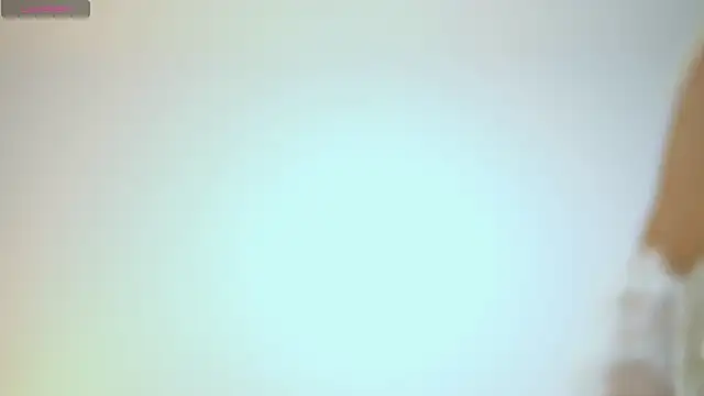 Snapshot of AdelineKing chatting on November 16, 2025, 3:00 am AdelineKing online show from November 16, 2025, 3:00 am