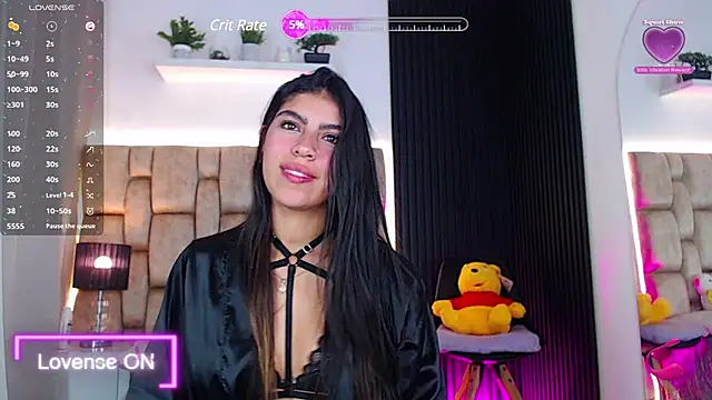 little sophie18 online show from February 23, 2025, 7:07 pm