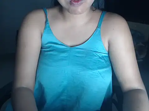 Snapshot of DevilErin chatting on April 12, 2026, 3:59 pm DevilErin online show from April 12, 2026, 3:59 pm