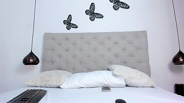 Bunny girl 006 online show from February 25, 2025, 1:00 pm