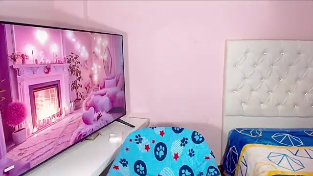 Snapshot of DannaDocell chatting on March 15, 2025, 10:22 pm DannaDocell online show from March 15, 2025, 10:22 pm