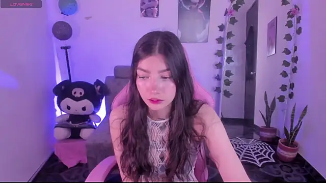 Snapshot of cami_mila9 chatting on October 6, 2025, 10:54 pm cami mila9 online show from October 6, 2025, 10:54 pm