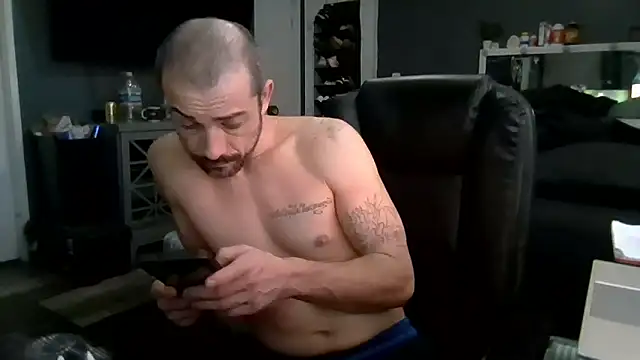 MasterJizzJunky online show from April 8, 2026, 5:25 pm