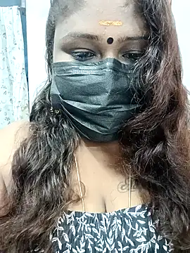 Snapshot of simran21 chatting on February 2, 2025, 2:24 pm simran21 online show from February 2, 2025, 2:24 pm