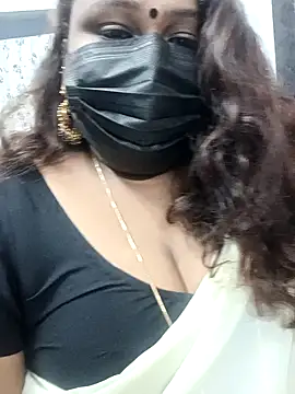 Snapshot of simran21 chatting on January 4, 2025, 6:51 pm simran21 online show from January 4, 2025, 6:51 pm