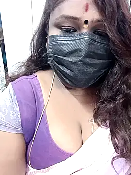 Snapshot of simran21 chatting on January 17, 2025, 7:27 pm simran21 online show from January 17, 2025, 7:27 pm