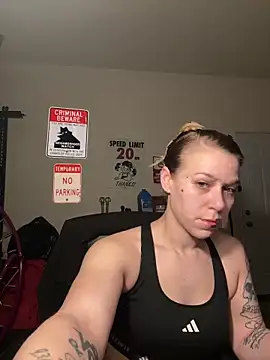 Snapshot of shesexplicit chatting on February 10, 2026, 9:03 pm shesexplicit online show from February 10, 2026, 9:03 pm