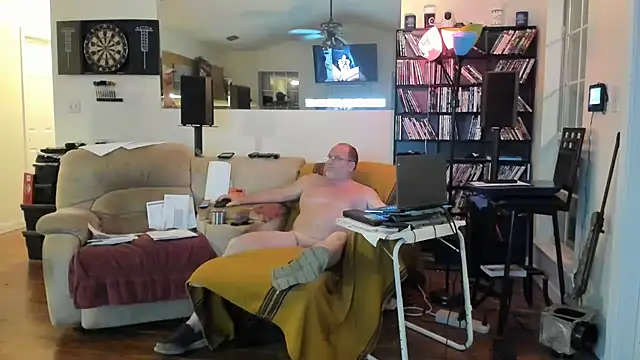 offroadnudist online show from May 16, 2026, 4:00 am