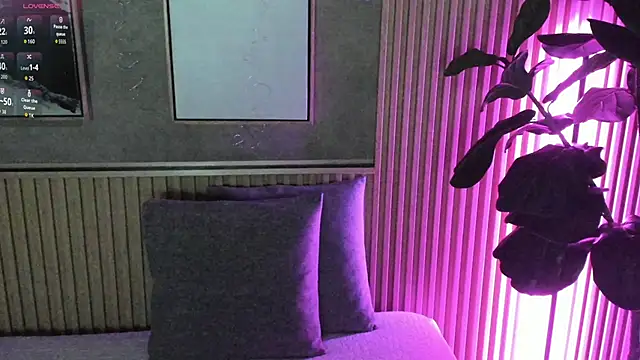 Snapshot of nina_soul chatting on November 17, 2025, 11:47 am nina soul online show from November 17, 2025, 11:47 am