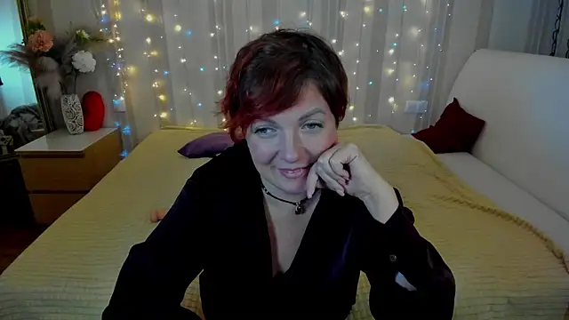 Snapshot of Katherine_Fox chatting on March 13, 2025, 12:02 pm Katherine Fox online show from March 13, 2025, 12:02 pm