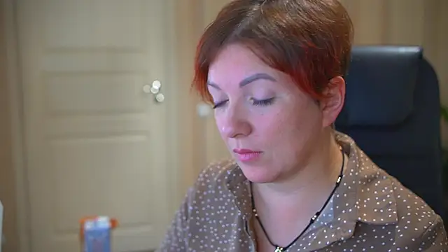 Snapshot of Katherine_Fox chatting on March 11, 2025, 7:57 am Katherine Fox online show from March 11, 2025, 7:57 am