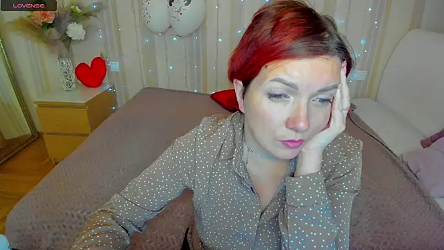 Snapshot of Katherine_Fox chatting on February 24, 2025, 4:36 pm Katherine Fox online show from February 24, 2025, 4:36 pm