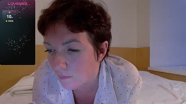 Snapshot of Katherine_Fox chatting on September 20, 2025, 3:50 pm Katherine Fox online show from September 20, 2025, 3:50 pm