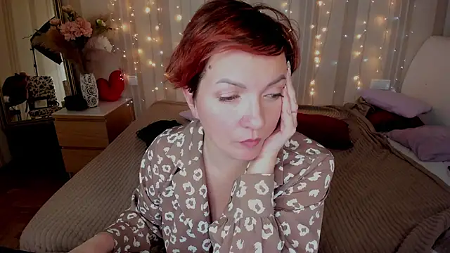 Snapshot of Katherine_Fox chatting on February 4, 2025, 6:49 pm Katherine Fox online show from February 4, 2025, 6:49 pm